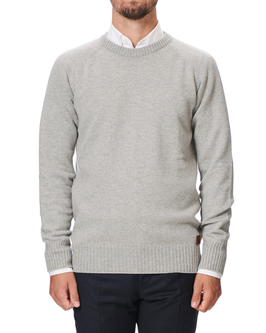 Herr | Tröjor | Johnstons of Elgin | Knitted Wool/Cashmere Raglan Crew Neck Silver Grey