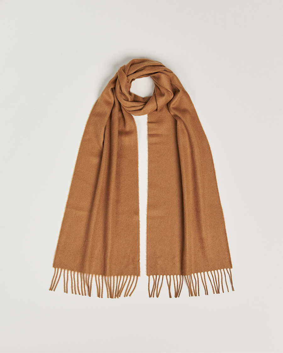 Herr | Johnstons of Elgin Cashmere Scarf Camel | Johnstons of Elgin | Cashmere Scarf Camel