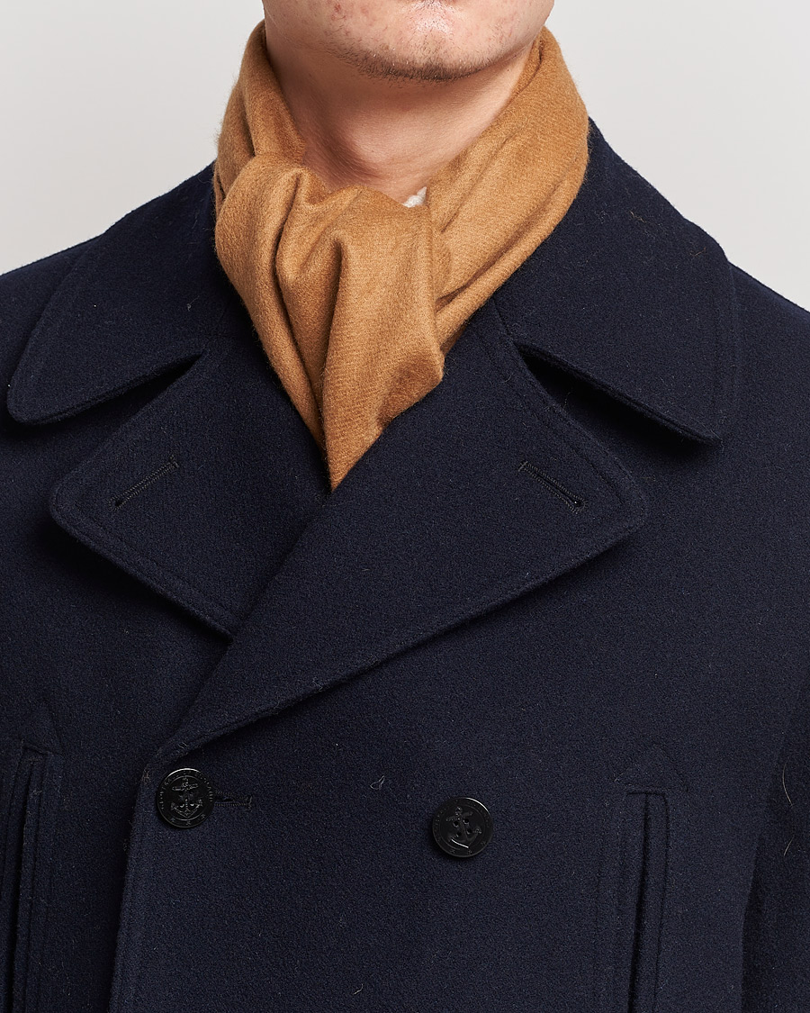 Herr | Johnstons of Elgin Cashmere Scarf Camel | Johnstons of Elgin | Cashmere Scarf Camel