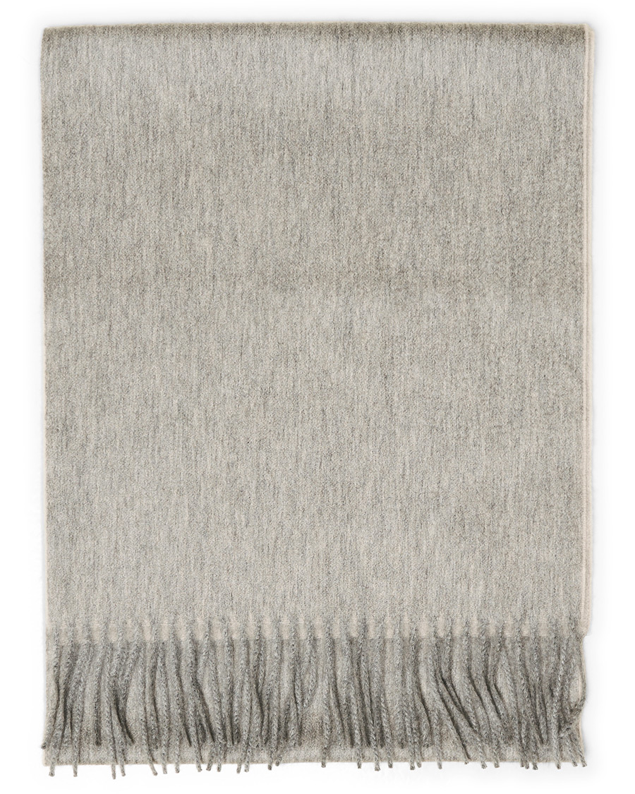 Herr | Begg & Co Arran Reversible Cashmere Scarf Flannel/Oyster | Begg & Co | Arran Reversible Cashmere Scarf Flannel/Oyster