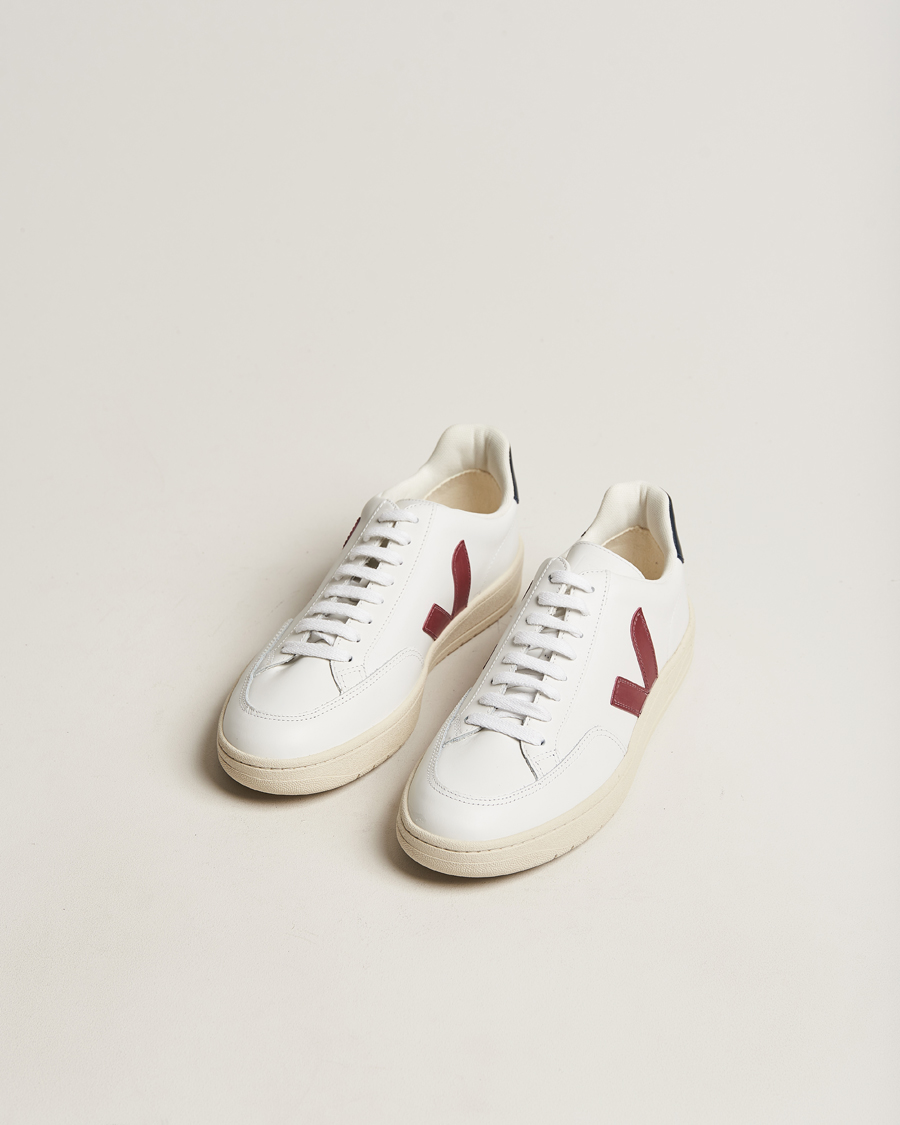 Herr | Veja V-12 Leather Sneaker White/Marsala Nautico | Veja | V-12 Leather Sneaker White/Marsala Nautico