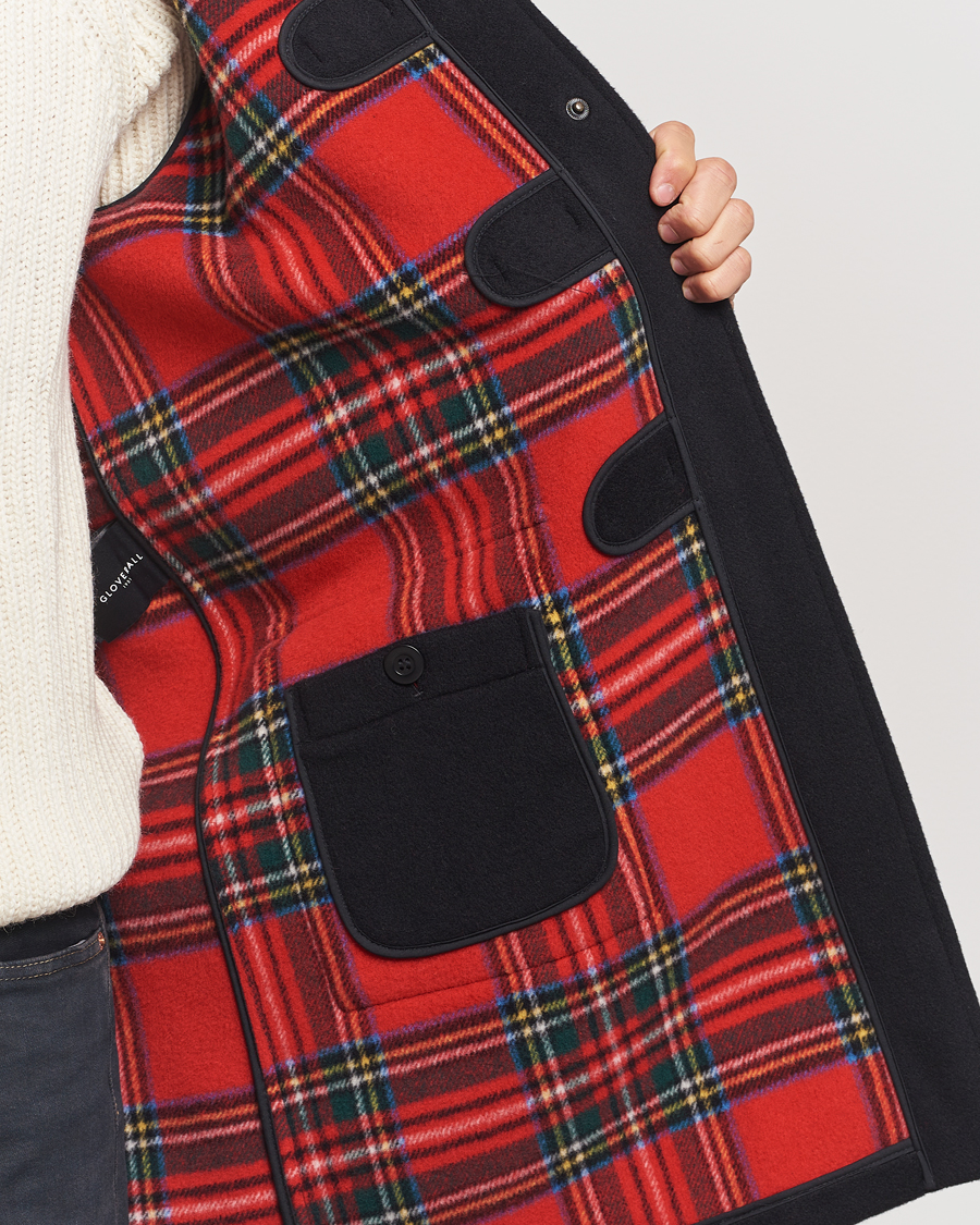 Herr | Jackor | Gloverall | Morris Duffle Coat Black/Royal Stewart