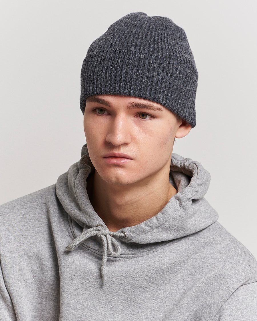 Herr | Värmande accessoarer | Colorful Standard | Merino Wool Beanie Lava Grey