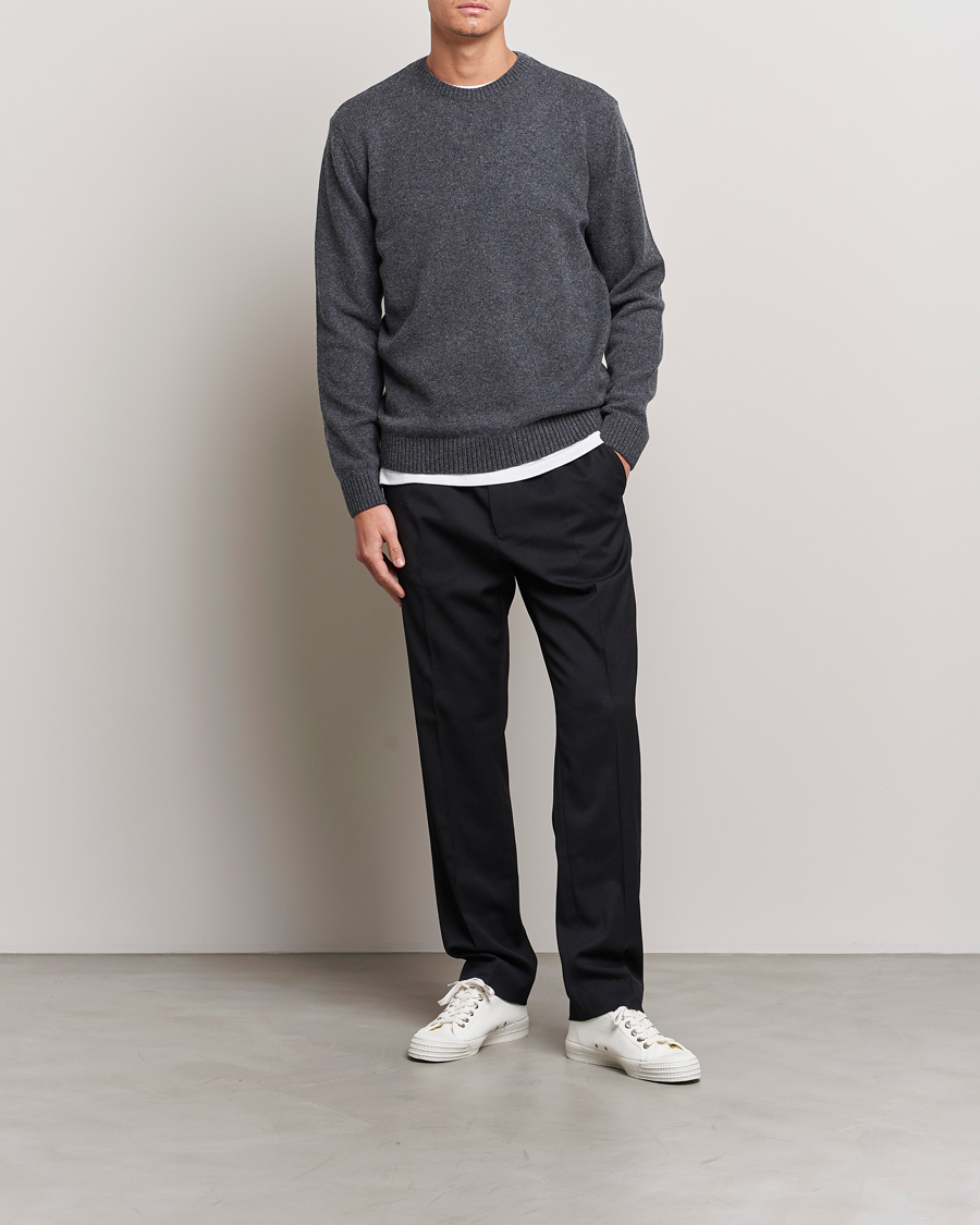Herr | Tröjor | Colorful Standard | Classic Merino Wool Crew Neck Lava Grey