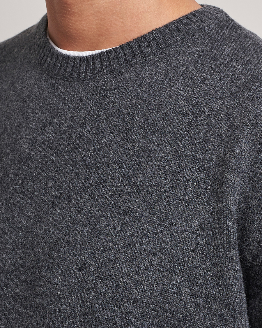Herr | Tröjor | Colorful Standard | Classic Merino Wool Crew Neck Lava Grey