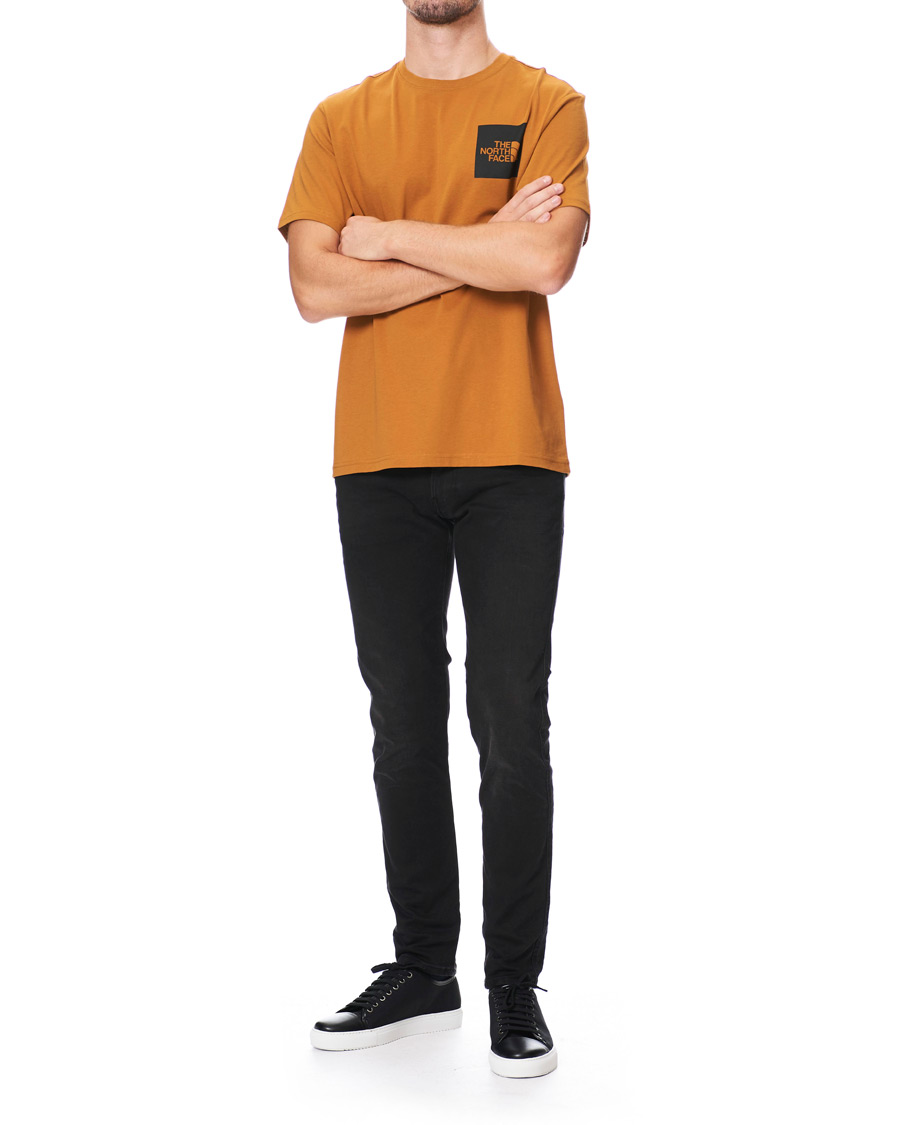 Herr | T-Shirts | The North Face | Crew Neck Tee Timber Tan