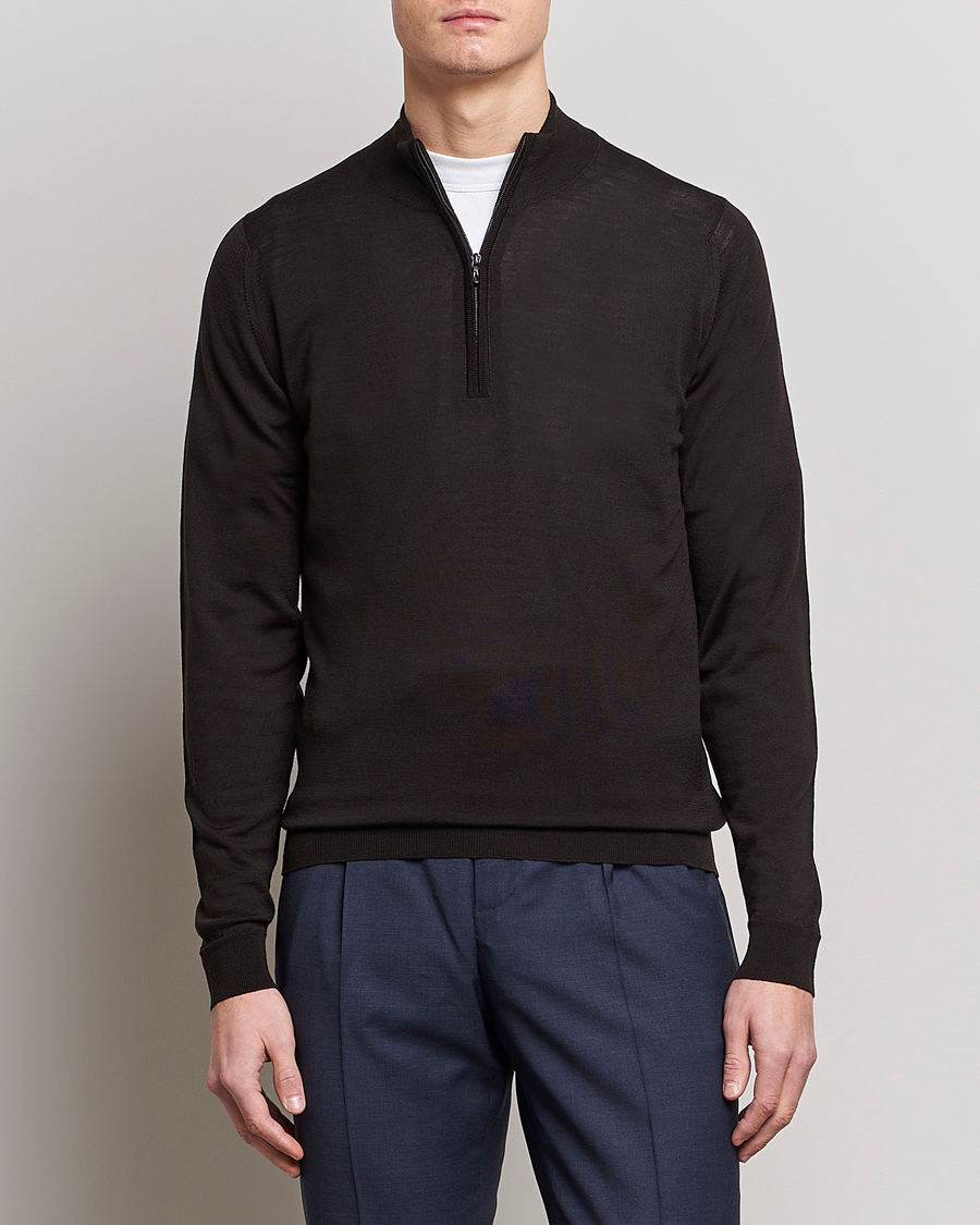 Herr | Tröjor | John Smedley | Barrow Extra Fine Merino Half Zip Dark Cocoa