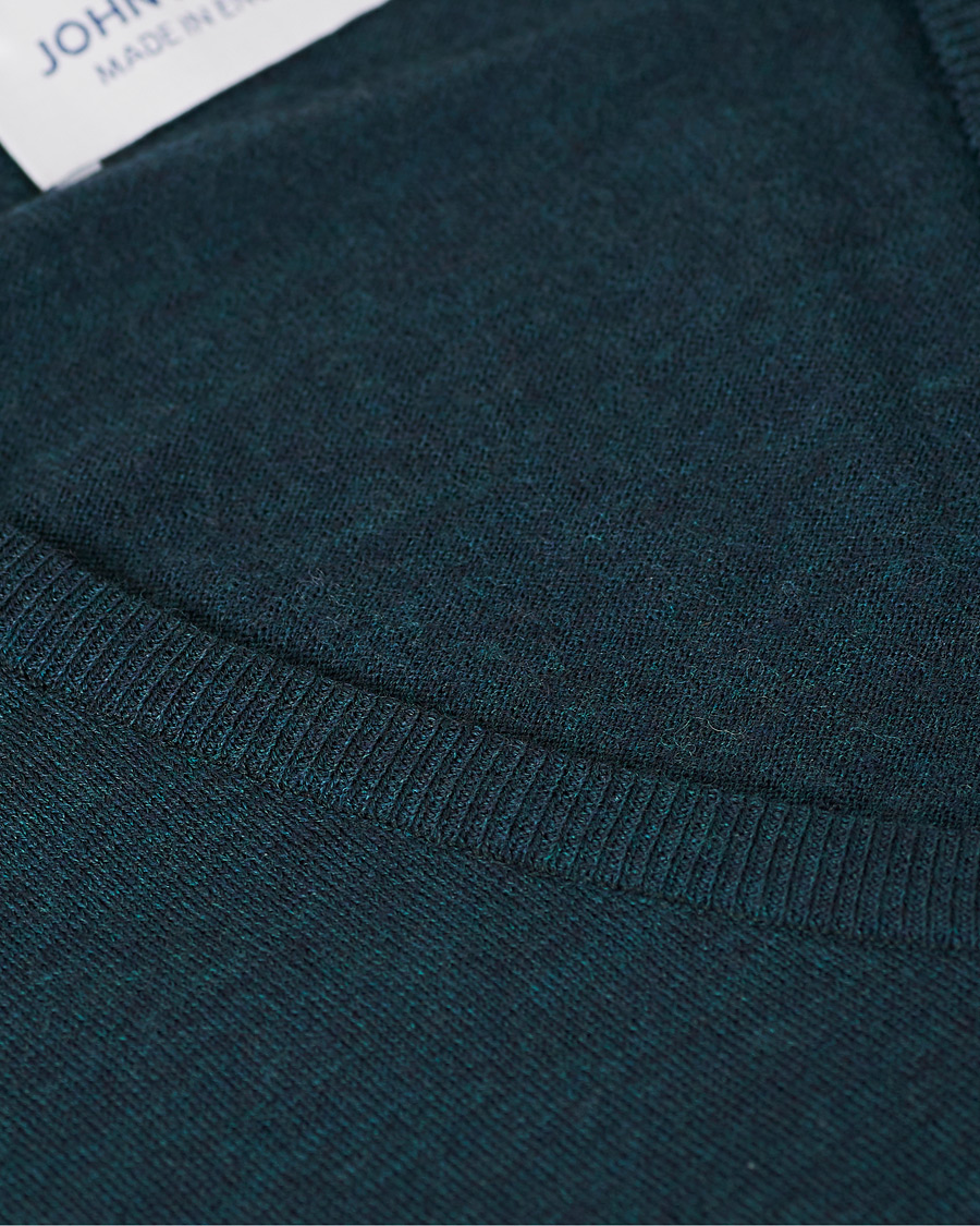 Herr | Tröjor | John Smedley | Bobby Extra Fine Merino V-Neck Pullover Racing Green