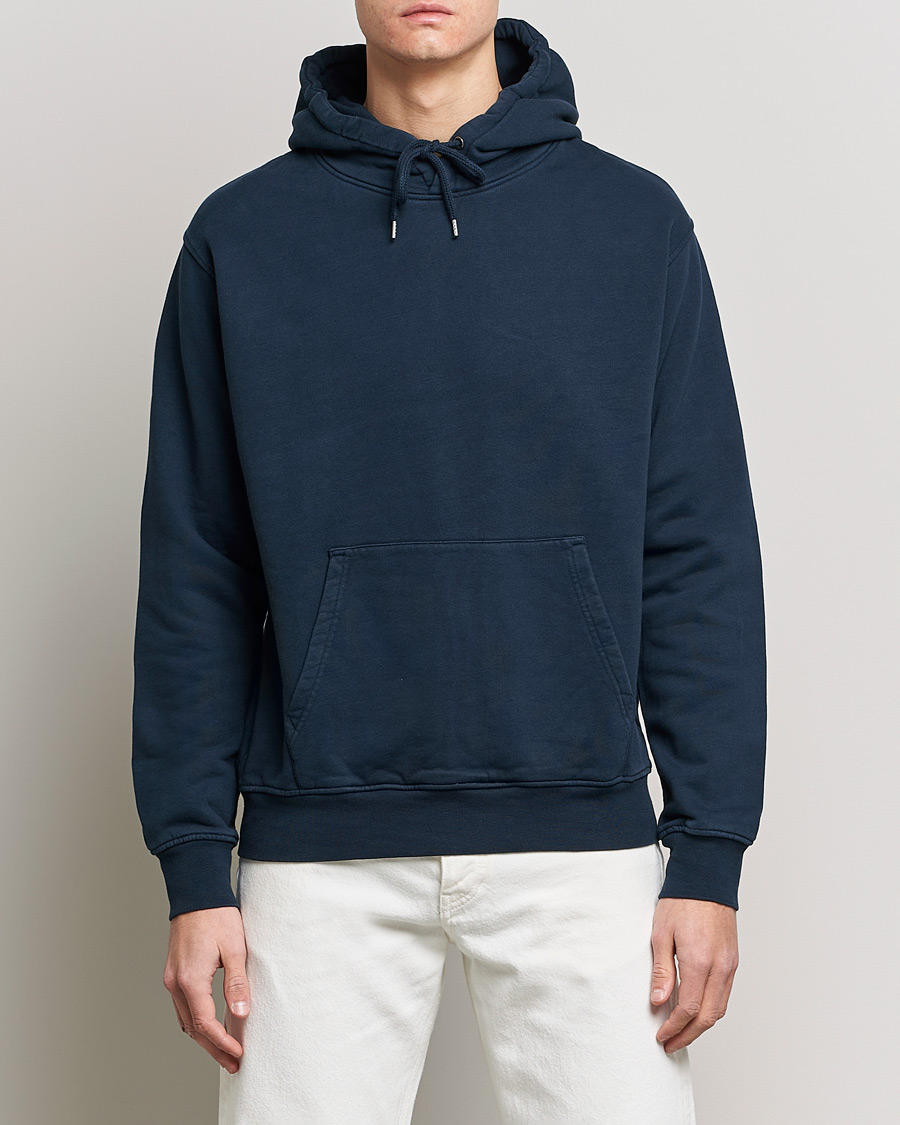 Herr | Contemporary Creators | Colorful Standard | Classic Organic Hood Navy Blue