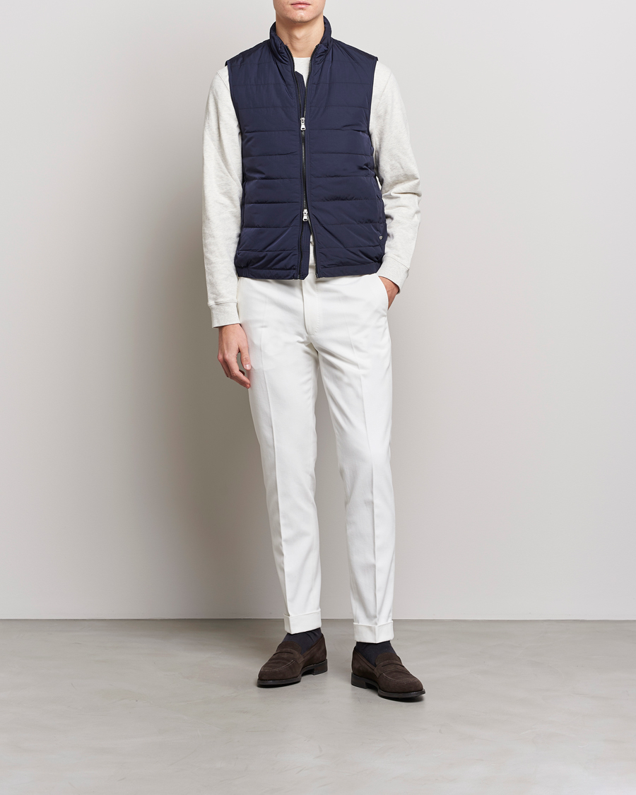 Herr | Västar | Oscar Jacobson | Liner Evo Waistcoat Navy