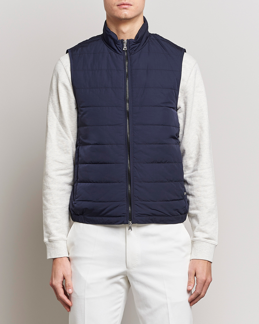 Herr | Västar | Oscar Jacobson | Liner Evo Waistcoat Navy
