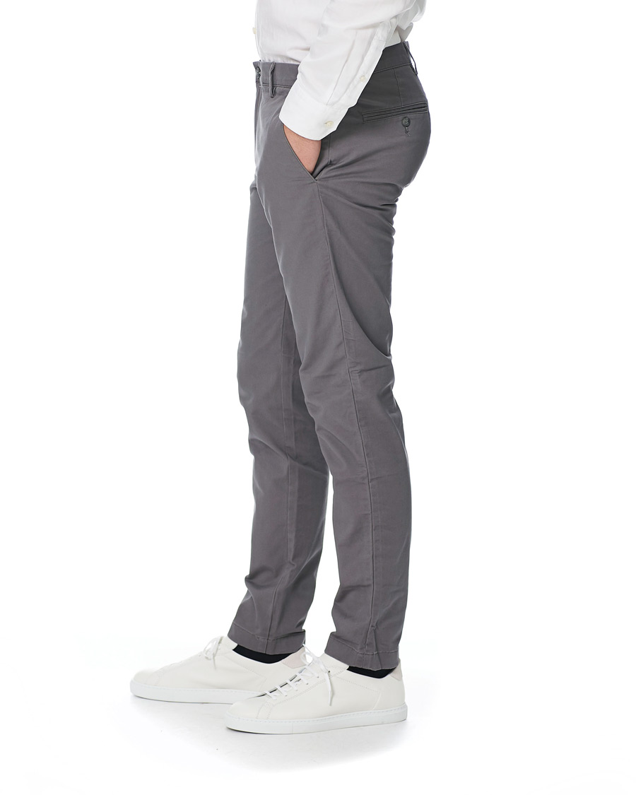 Herr | Byxor | Club Monaco | Connor Cotton Stretch Chino Grey