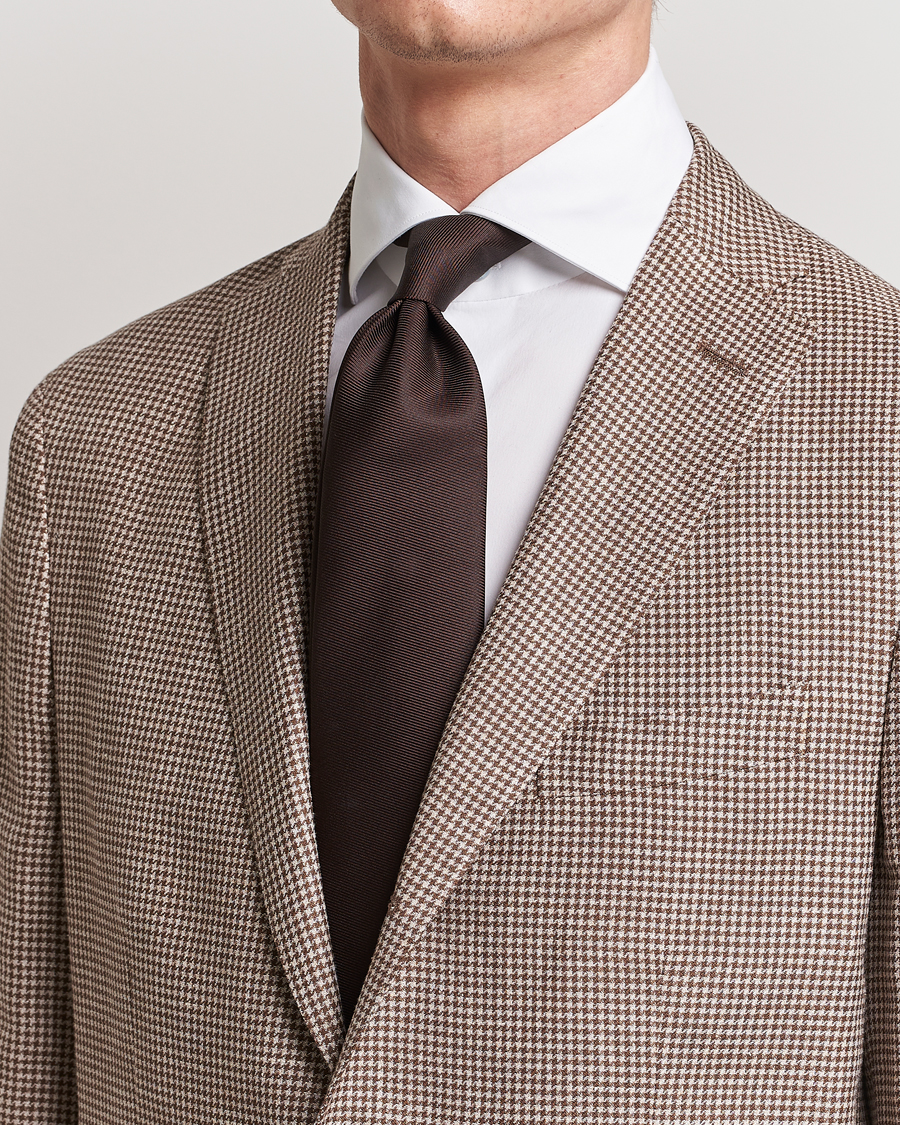 Herr | Preppy Authentic | Drake's | Handrolled Woven Silk 8 cm Tie Brown