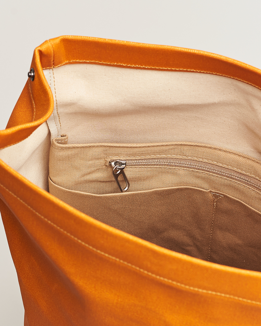 Herr | Väskor | Brooks England | Pickwick Cotton Canvas 26L Backpack Goose Beak/Maroon
