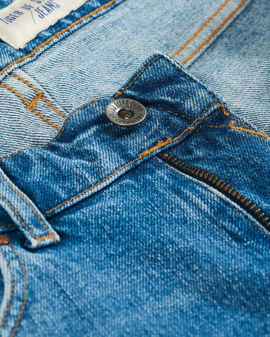 Herr | Jeans | Tiger of Sweden Jeans | Rex Stretch Kick Jeans Light Blue