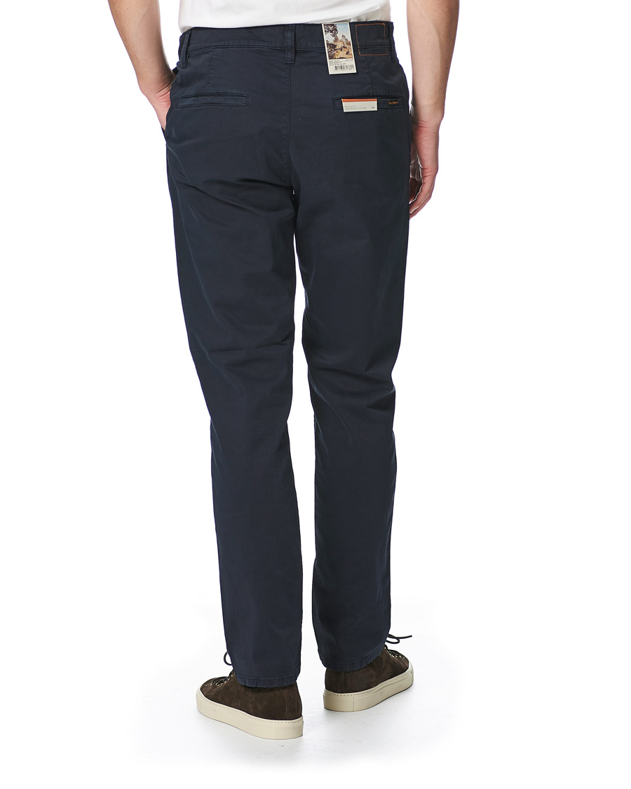 Herr | Byxor | Nudie Jeans | Easy Alvin Chinos Dark Midnight