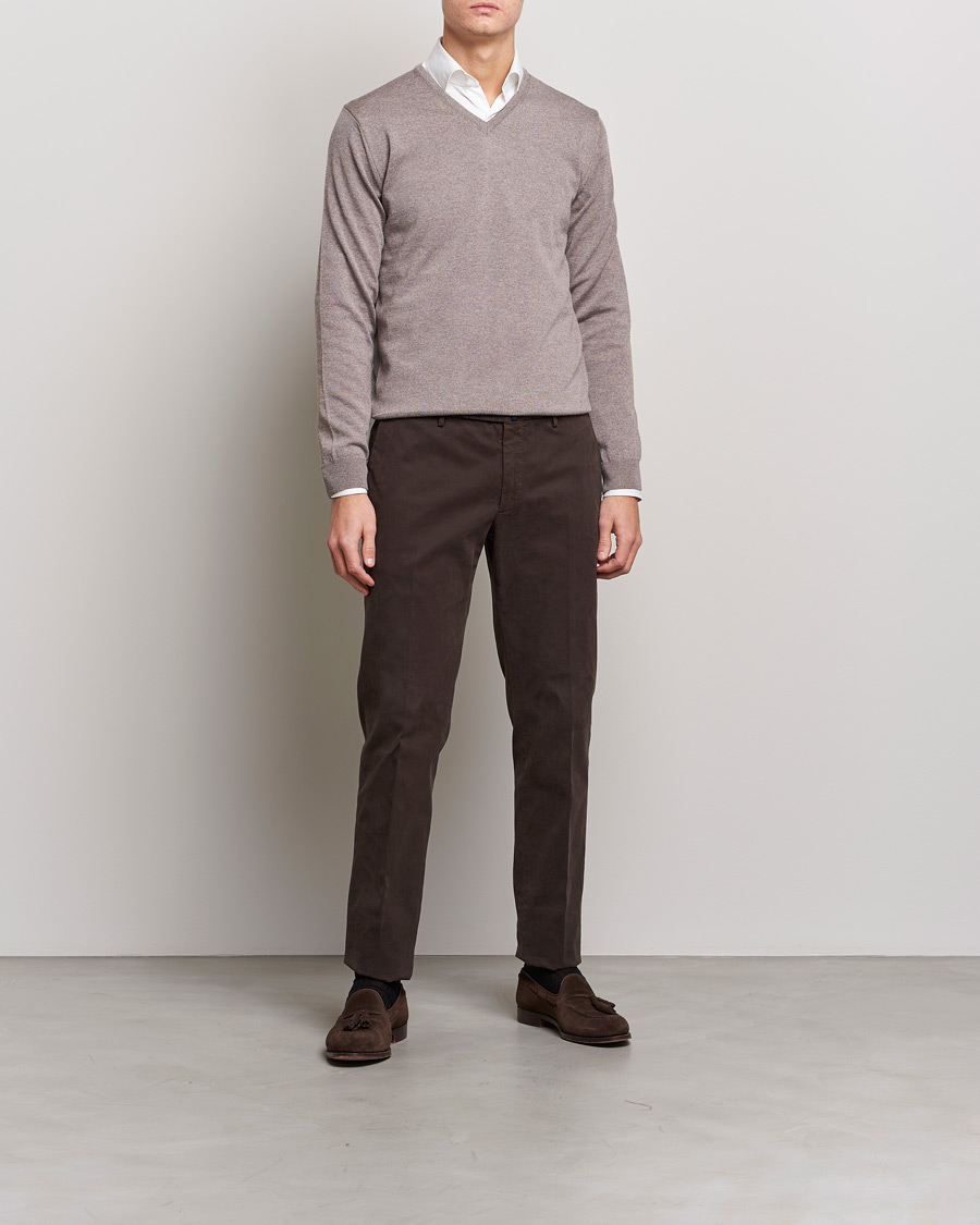 Herr | Tröjor | Stenströms | Merino V-Neck Mud Brown
