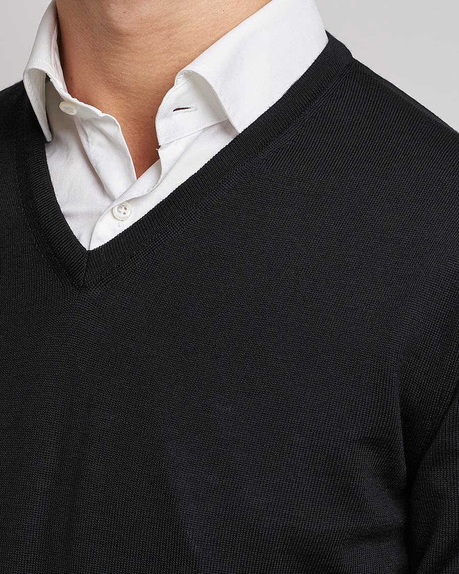 Herr | Tröjor | Stenströms | Merino V-Neck Black