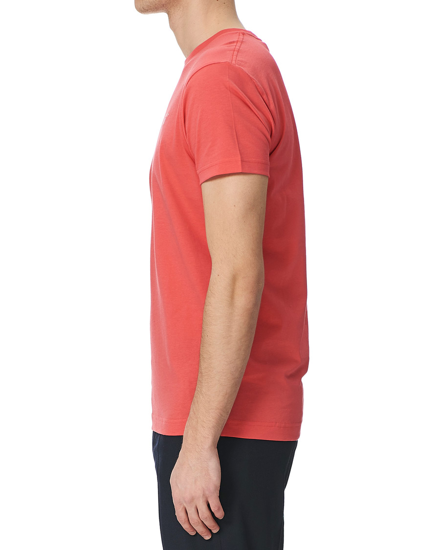 Herr | T-Shirts | GANT | The Original Tee Paradise Pink