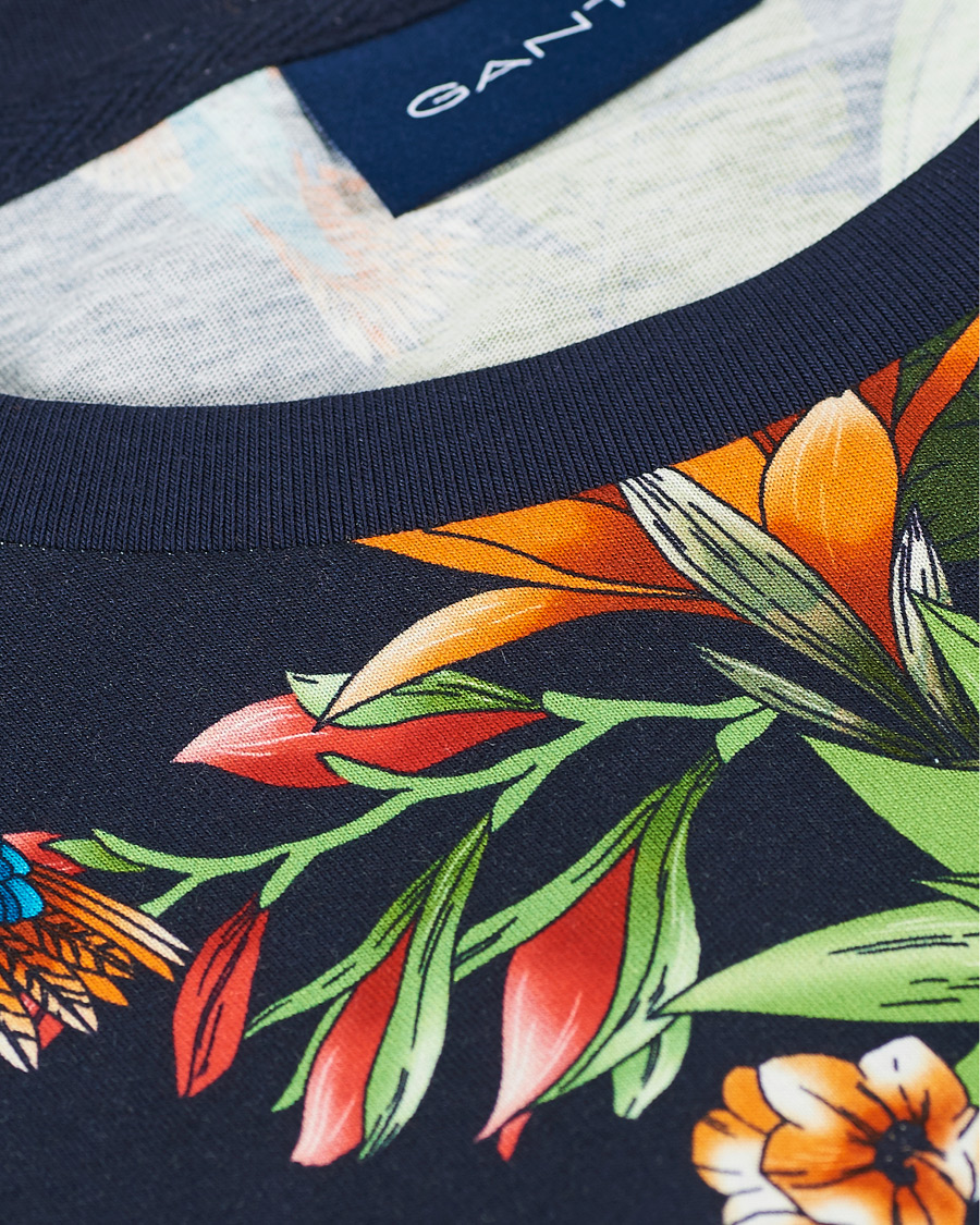 Herr | T-Shirts | GANT | Printed Humming Garden Tee Evening Blue