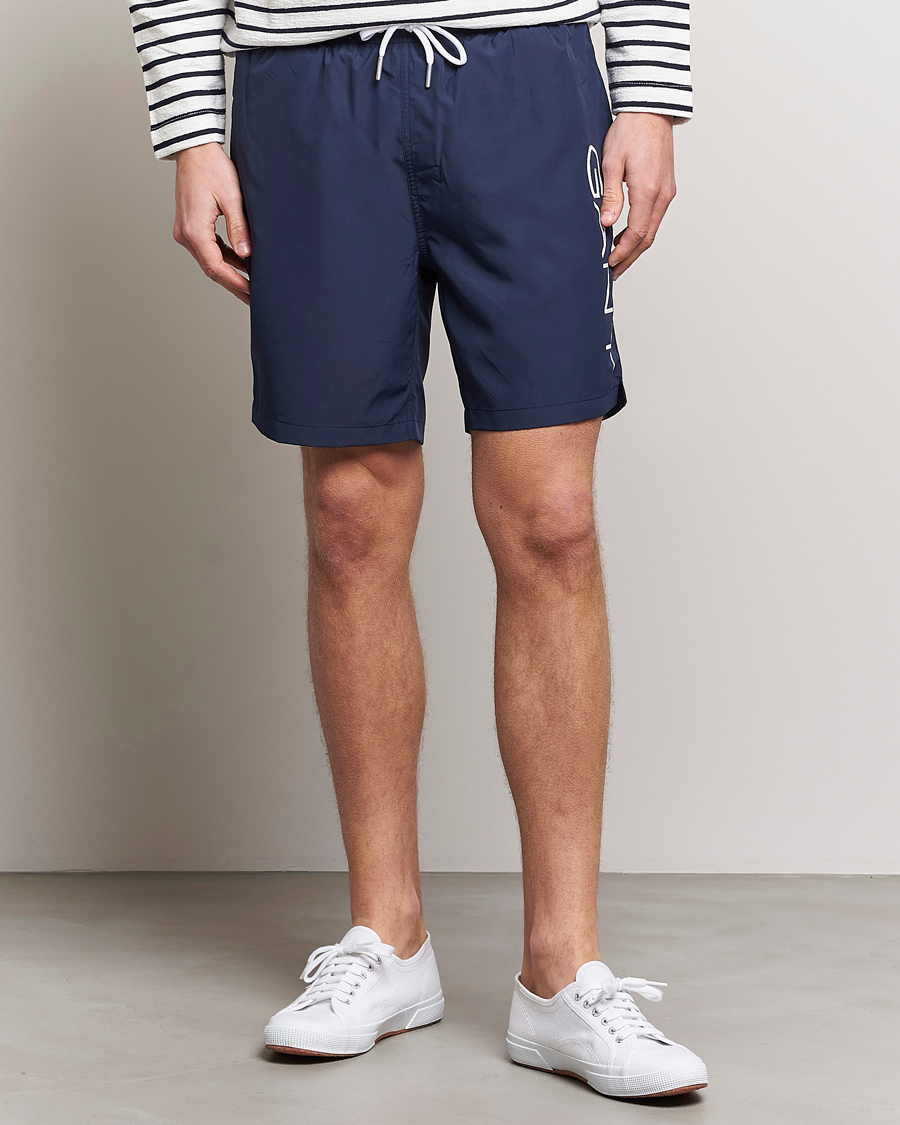 Herr | Badbyxor | GANT | Lightweight Logo Swimshorts Marine