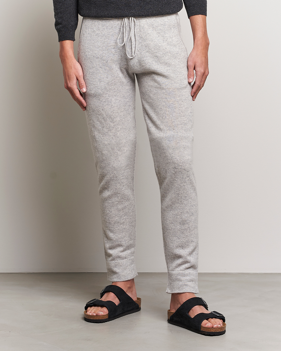 Herr | Mjukisbyxor | People's Republic of Cashmere | Cashmere Sweatpants Ash Grey