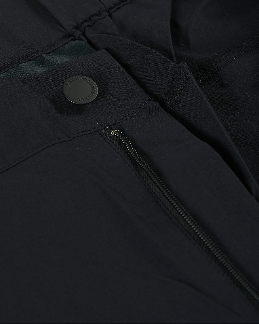 Herr | Shorts | Peak Performance | Moment Cargo Shorts Black