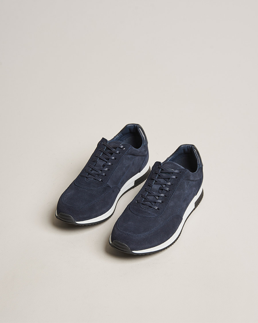 Herr | Sneakers | Loake Shoemakers | Bannister Running Sneaker Navy Suede