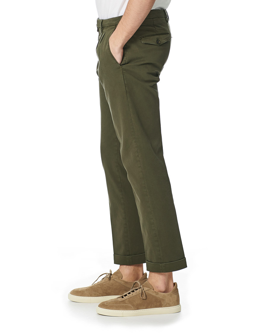 Herr | Byxor | Briglia 1949 | Easy Fit Pleated Cotton Chinos Olive