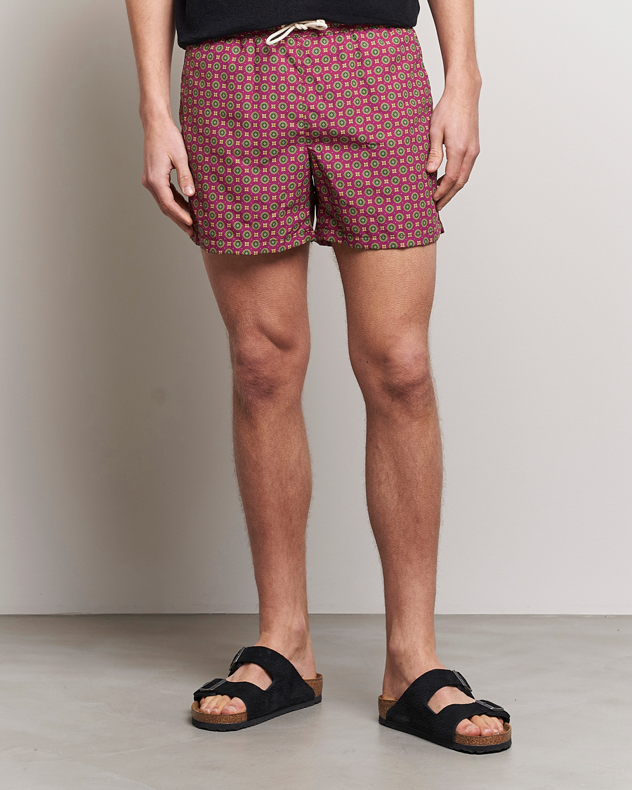 Herr | Badbyxor | Ripa Ripa | Nicola Radano Colab Printed Swimshorts Bordeaux