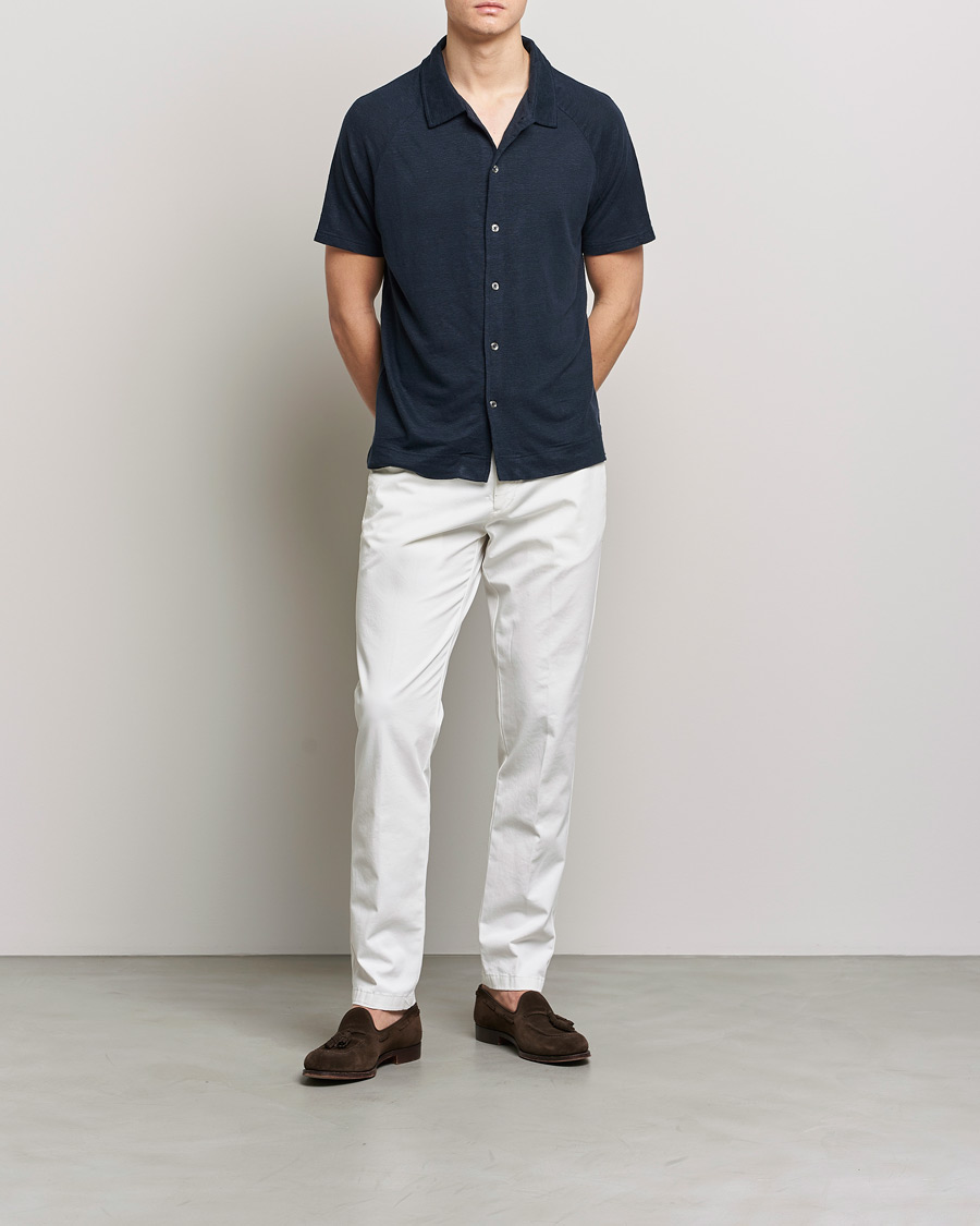 Herr | Byxor | Oscar Jacobson | Danwick Side Adjusters Chino Creme