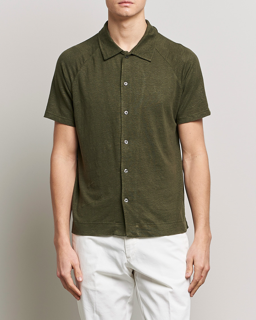 Herr | Pikéer | Oscar Jacobson | Albin Short Sleeve Linen Polo Olive
