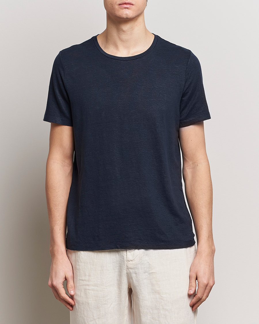 Herr | Avdelningar | Oscar Jacobson | Kyran Linen T-Shirt Navy