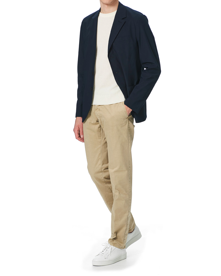 Herr | Kavajer | Harris Wharf London | Light Technic Travel Blazer Dark Blue