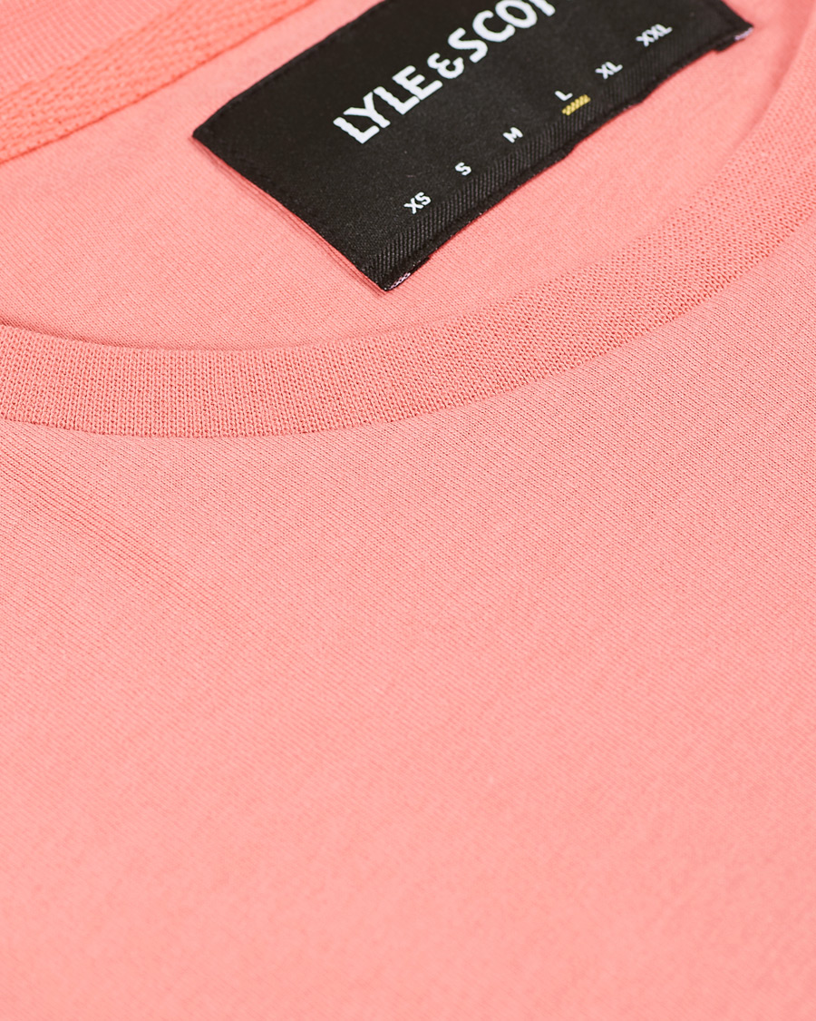 Herr | T-Shirts | Lyle & Scott | Crew Neck Tee Punch Pink