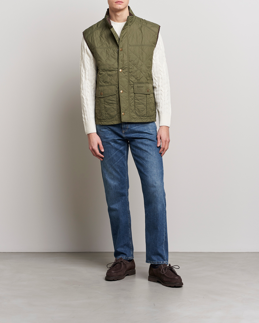 Herr | Jackor | Barbour Lifestyle | Explorer Gilet Mid Olive