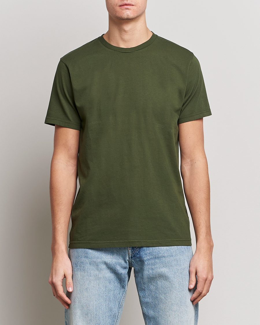 Herr | T-Shirts | Colorful Standard | Classic Organic T-Shirt Seaweed Green