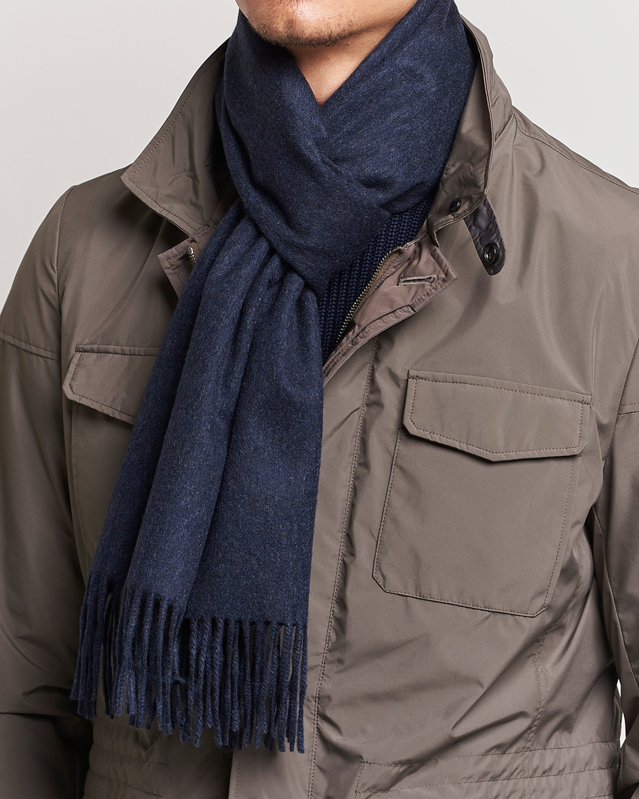 Herr |  | Piacenza Cashmere | Cashmere Scarf Navy Melange