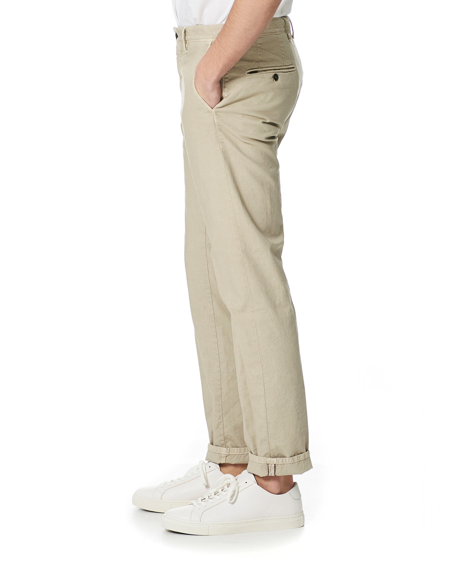 Herr | Byxor | Incotex | Easy Fit Selvedge Cotton Chinos Desert Khaki
