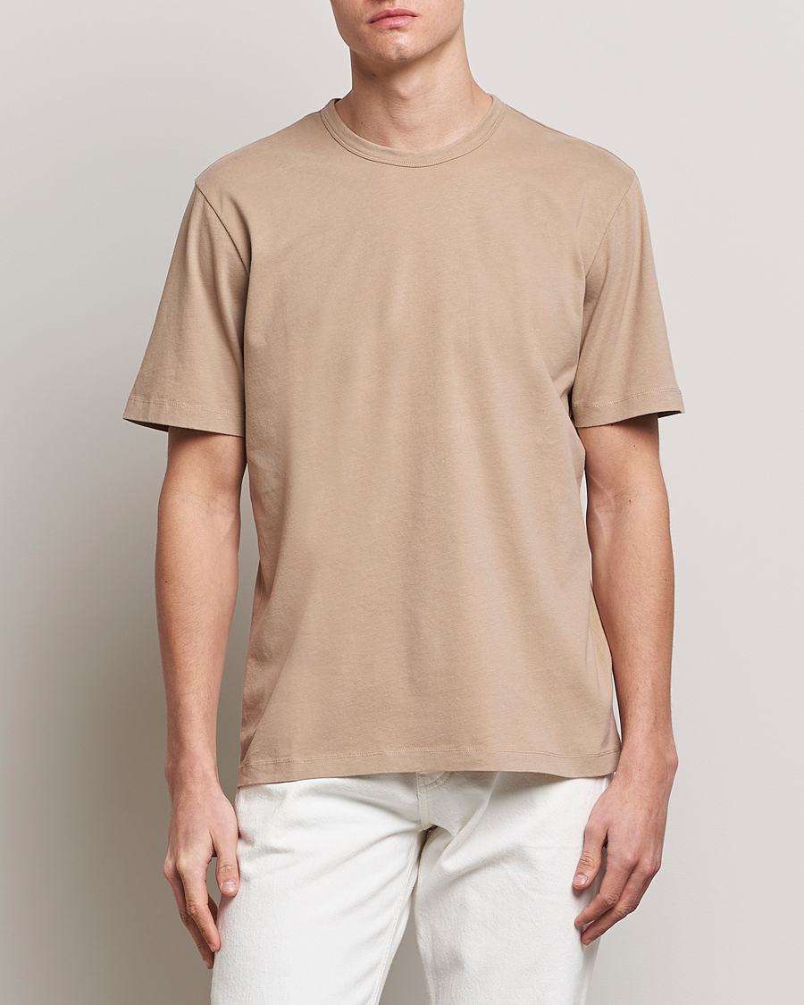 Herr | Contemporary Creators | Sunflower | Day Tee Khaki