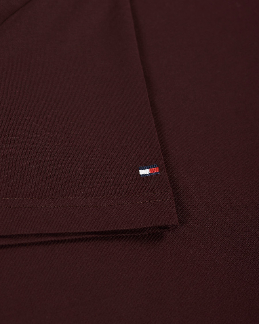 Herr | T-Shirts | Tommy Hilfiger | Logo Crew Neck Tee Deep Burgundy