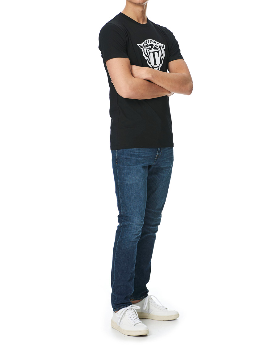 Herr | T-Shirts | Tiger of Sweden | Fleek Printed Crew Neck Tee Black