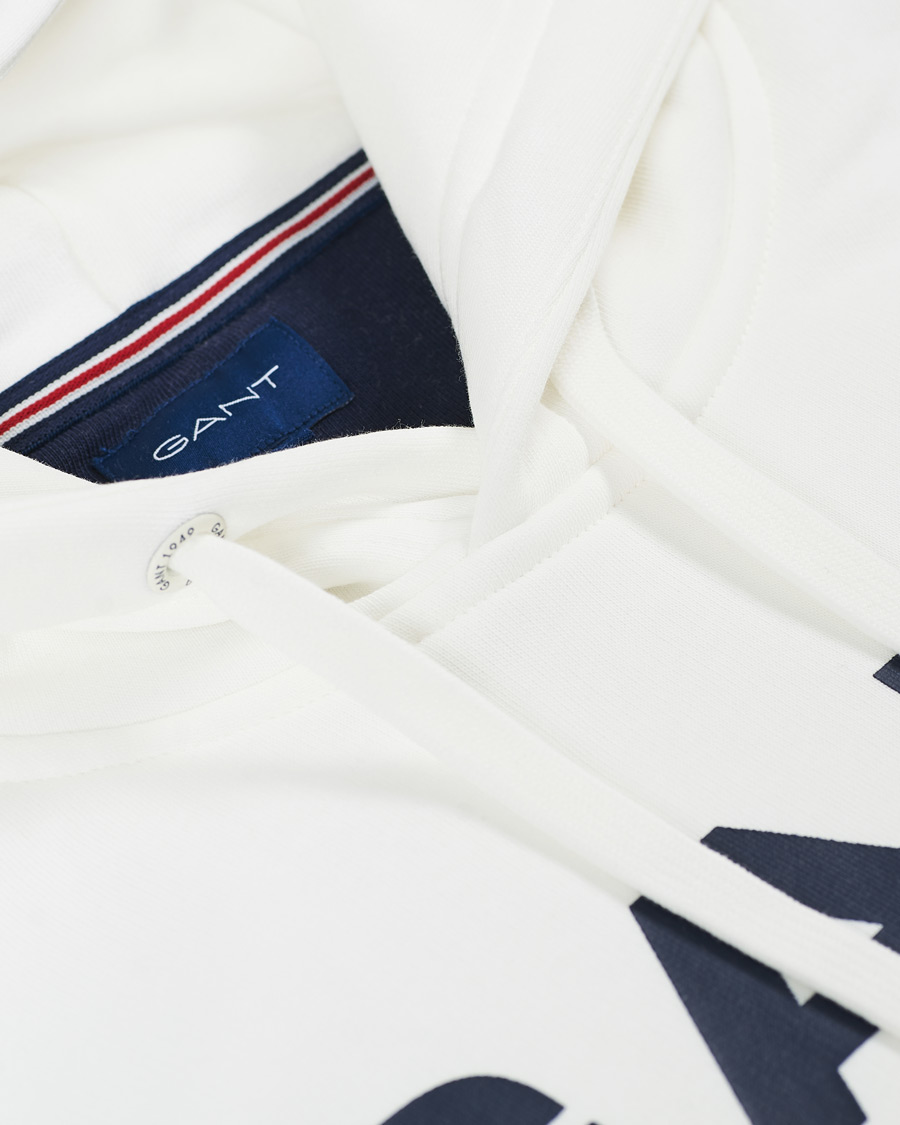 Herr | Tröjor | GANT | Retro Shield Hoodie Eggshell