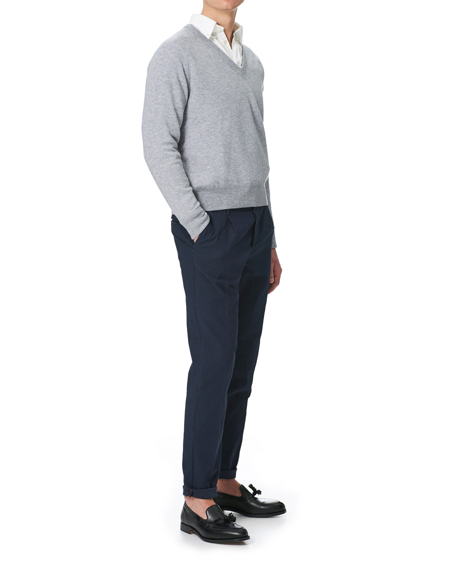 Herr | Tröjor | Stenströms | Washed Merino Deep V-Neck Grey