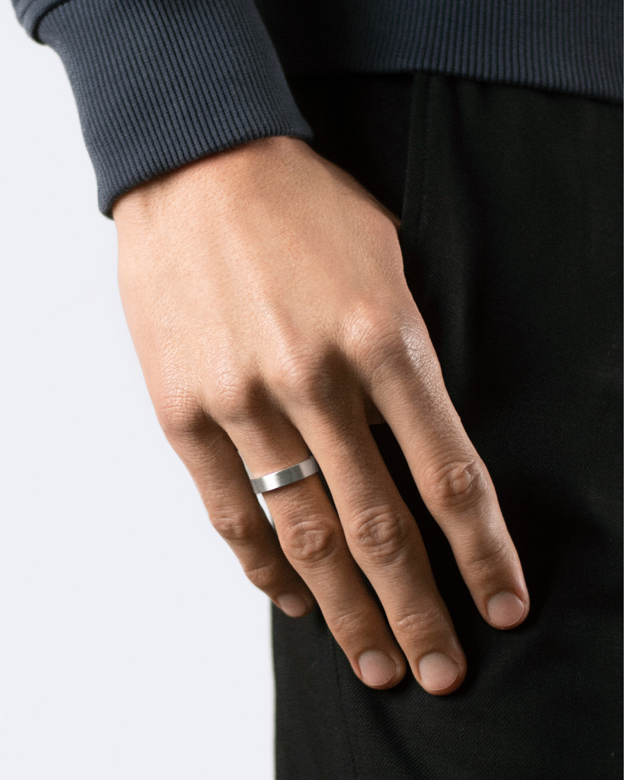 Herr | Contemporary Creators | LE GRAMME | Ribbon Brushed Ring Sterling Silver 7g