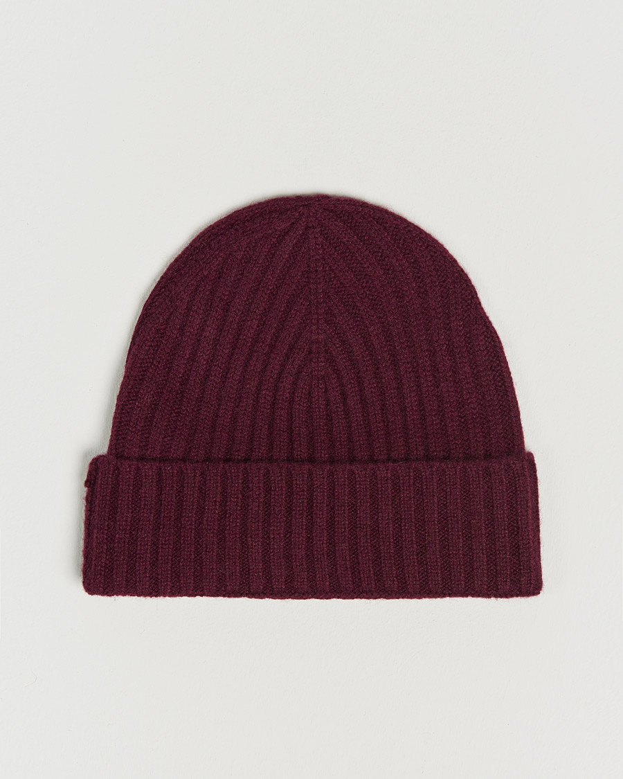 Herr | Amanda Christensen Rib Knitted Cashmere Cap Bordeaux | Amanda Christensen | Rib Knitted Cashmere Cap Bordeaux