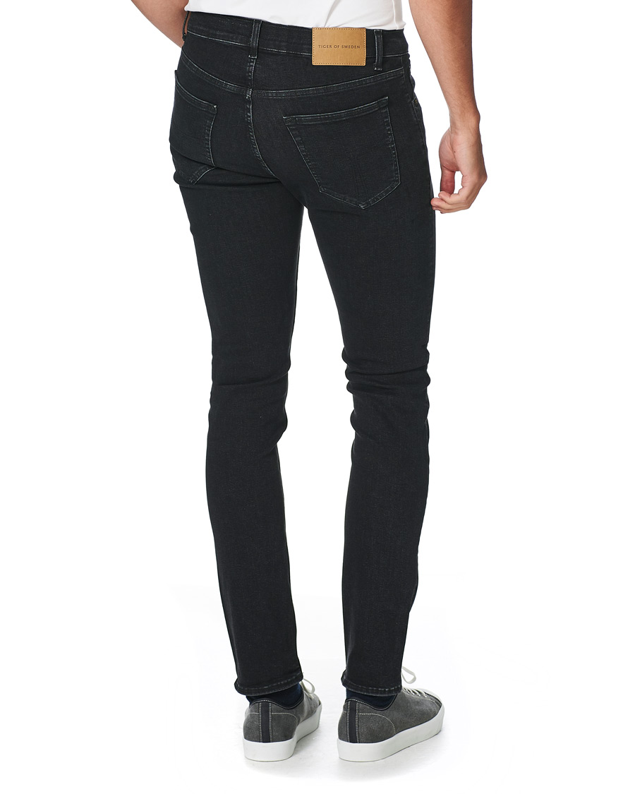 Herr | Jeans | Tiger of Sweden | Leon Superstretch Jeans Black Lead