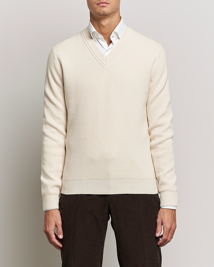 Herr | Stickade tröjor | Morris Heritage | Maretiimo V-Neck Off White