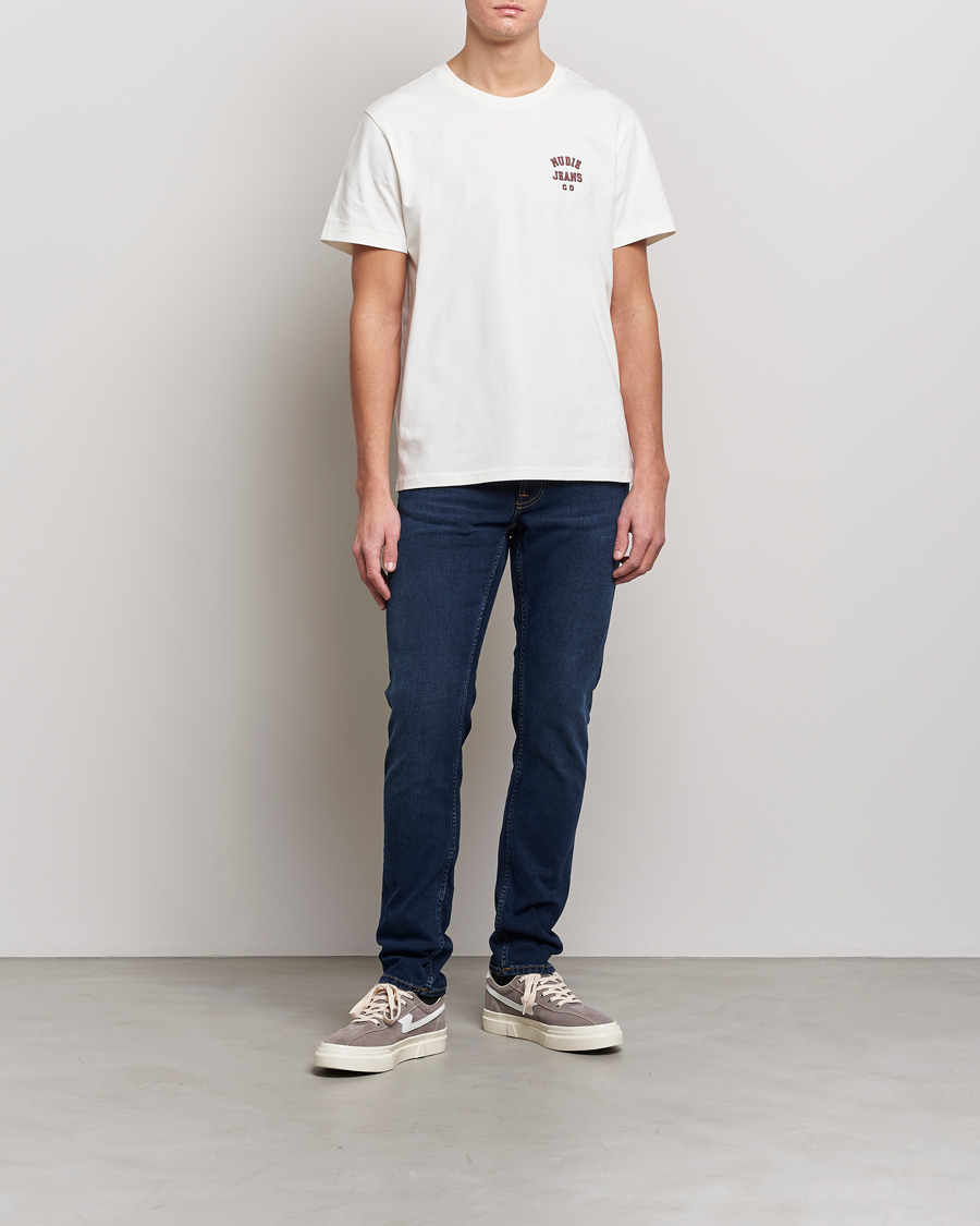 Herr | T-Shirts | Nudie Jeans | Roy Logo Crew Neck Tee Off White
