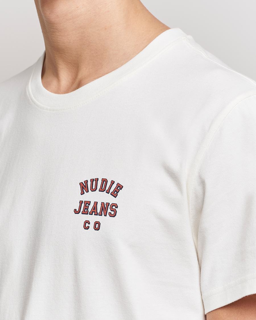 Herr | T-Shirts | Nudie Jeans | Roy Logo Crew Neck Tee Off White